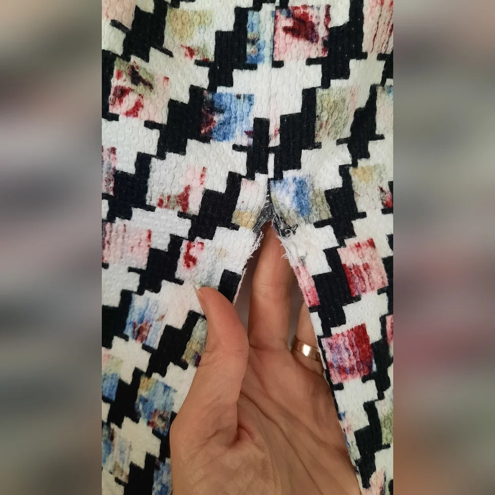 WHBM Houndstooth Floral Pencil Skirt